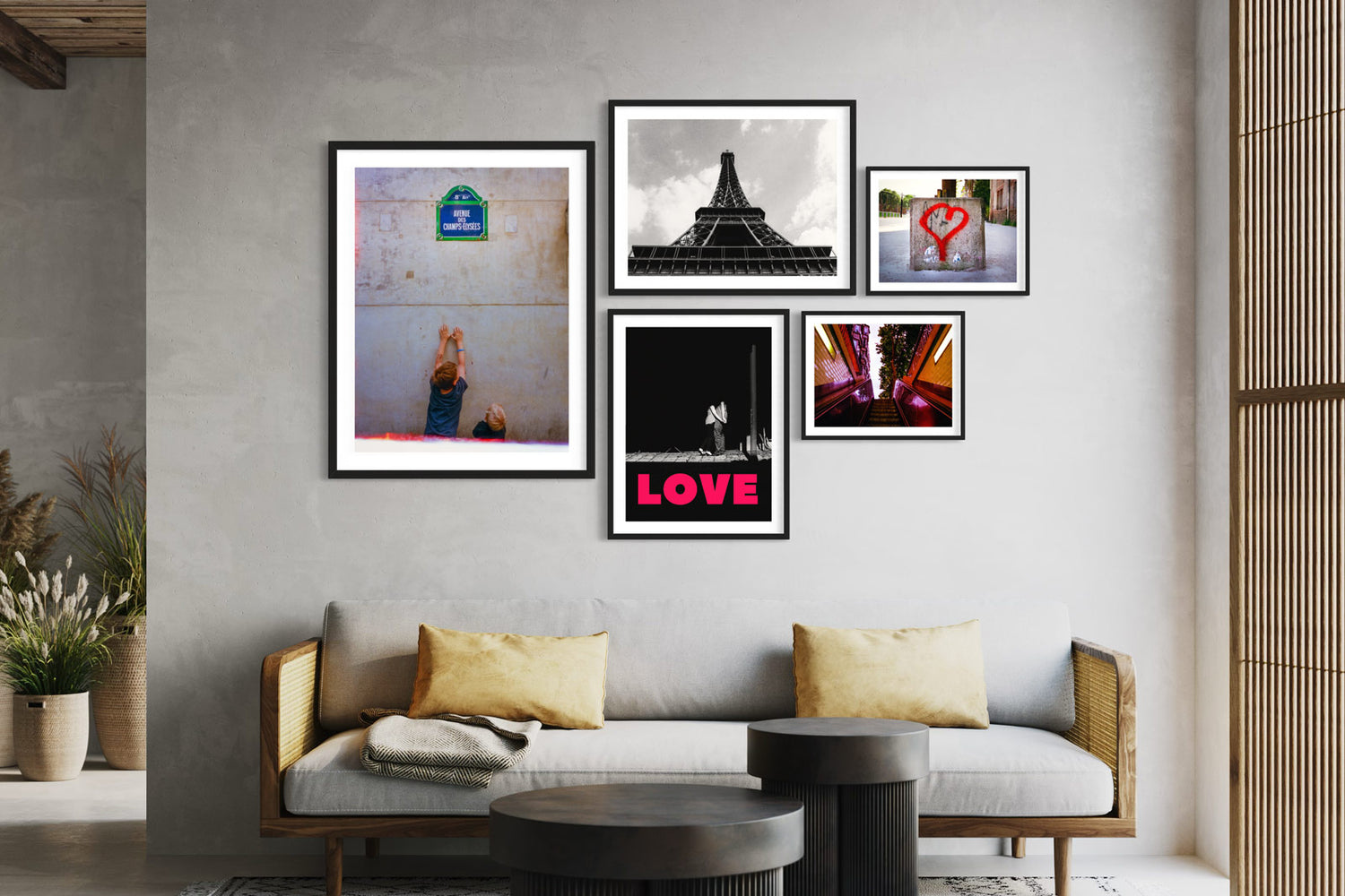 Poster Sets Paris in Love